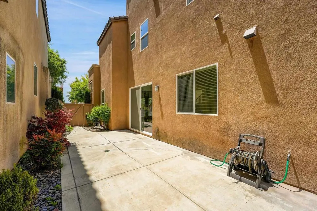 https://cdn.realtyfeed.com/cdn/127/306474485/844277ebf8e0e825dfaaceba7cfd0488.webp