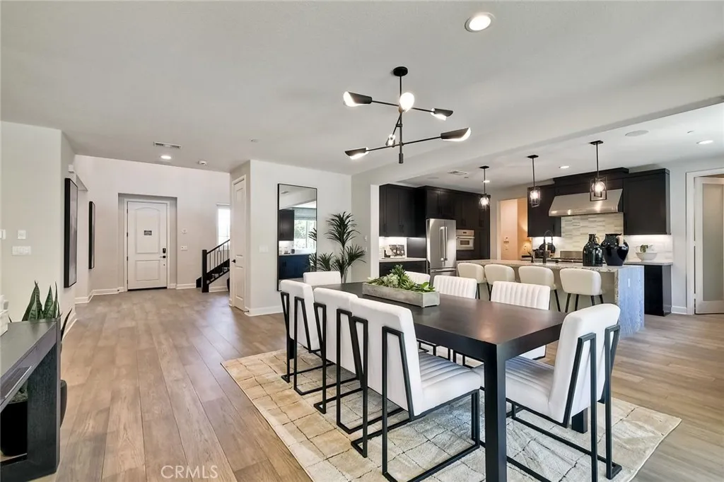 https://cdn.realtyfeed.com/cdn/127/306474571/bcae124e05db80503afcefa168f5b369.webp
