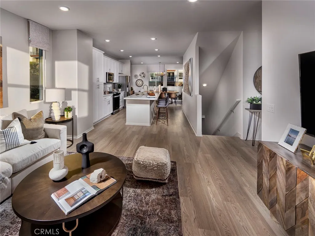 Photo #6: OC25137559 Listing 