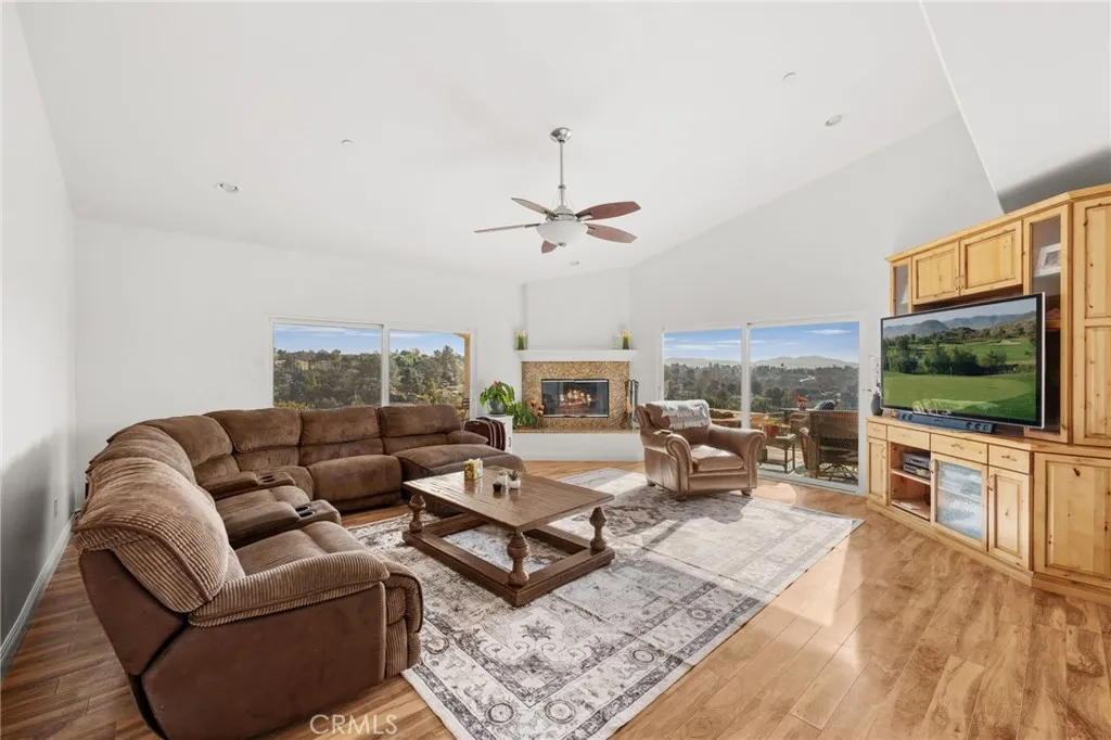 https://cdn.realtyfeed.com/cdn/127/306474739/0cf3081c0742e44055ba12121e48fd2e.webp