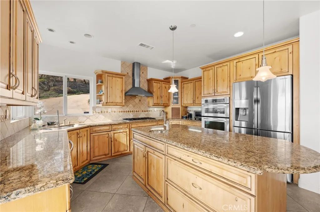 https://cdn.realtyfeed.com/cdn/127/306474739/2e0077cb6615a1a7eef7e2de746d1fb8.webp