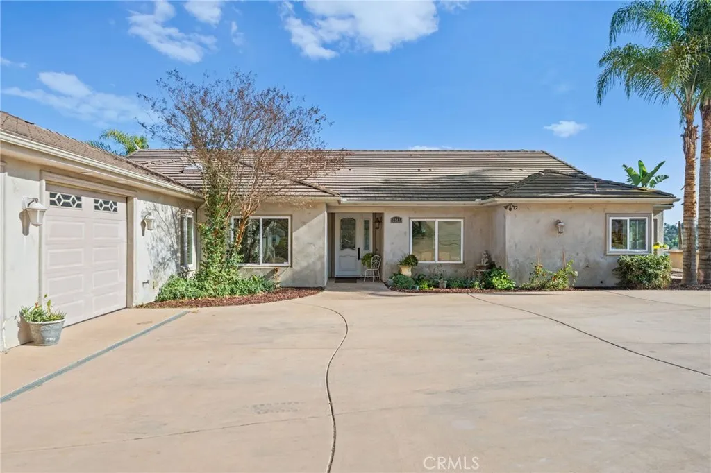 https://cdn.realtyfeed.com/cdn/127/306474739/627da61f8feabc4291b42c31b8ba117c.webp