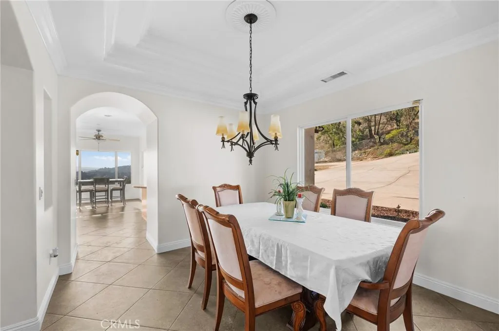 https://cdn.realtyfeed.com/cdn/127/306474739/9835ad64a520d5df022464cfa9466dc0.webp