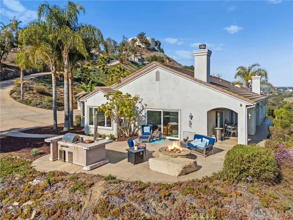https://cdn.realtyfeed.com/cdn/127/306474739/f846efd2a76a1b818e6113170eb2e232.webp