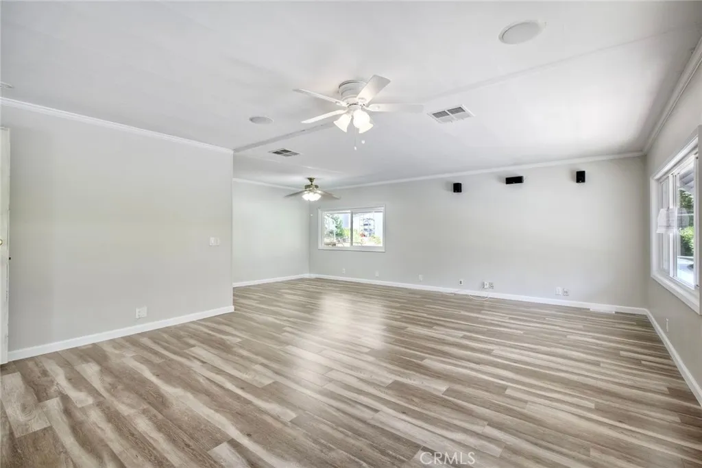 https://cdn.realtyfeed.com/cdn/127/306474740/fa693774bfb483307e0b54b1b6a83d5c.webp