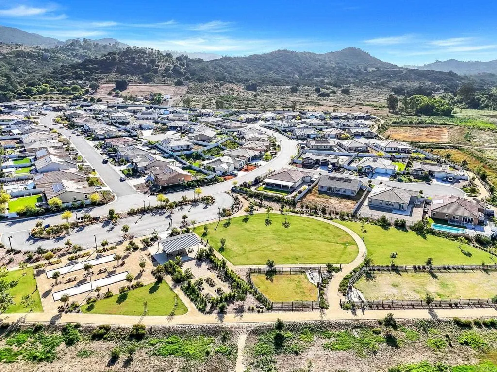 https://cdn.realtyfeed.com/cdn/127/306474790/0d20eca8f6e7675c73d982f0e731c312.webp