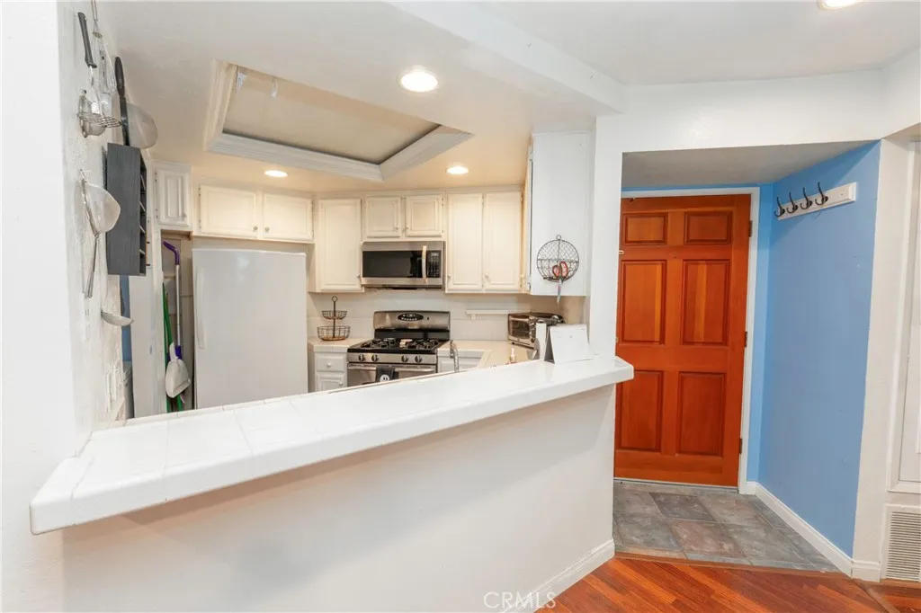 https://cdn.realtyfeed.com/cdn/127/306474795/3d8303ebbc38aaa666f64077d306fcf3.webp