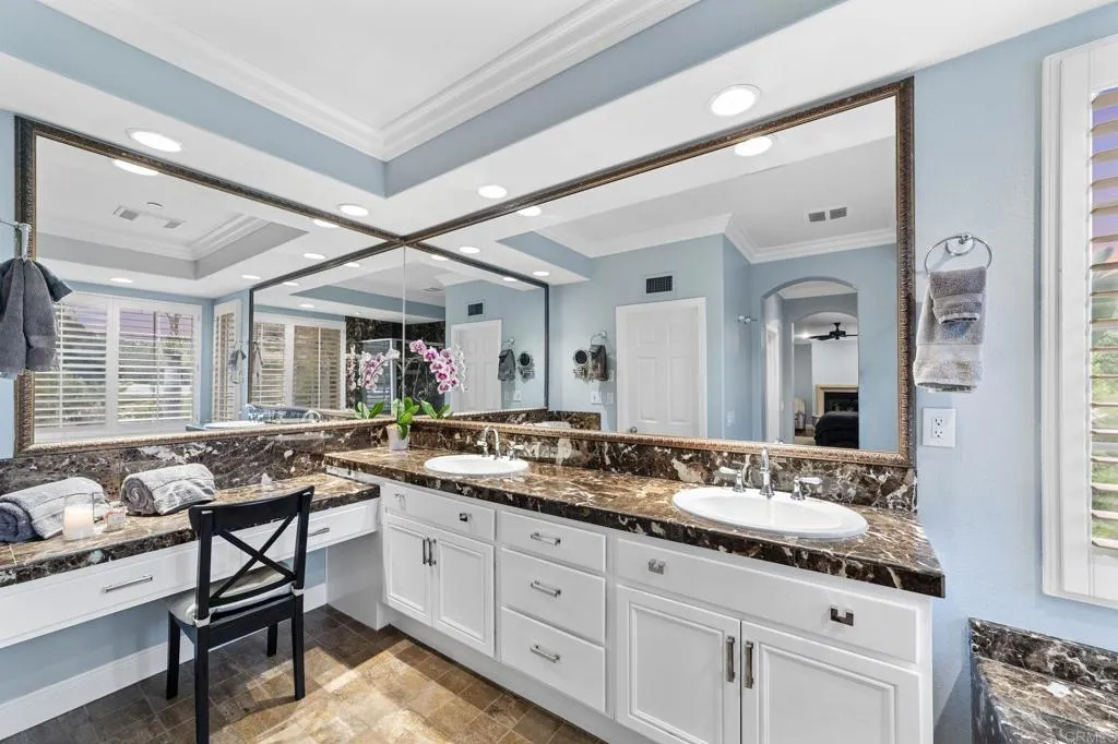 https://cdn.realtyfeed.com/cdn/127/306475130/f66f5a8a08cc7ace1a9b209edc69c966.webp