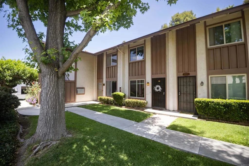 https://cdn.realtyfeed.com/cdn/127/306475148/6d2eee9df803abeaa355f313611e8404.webp