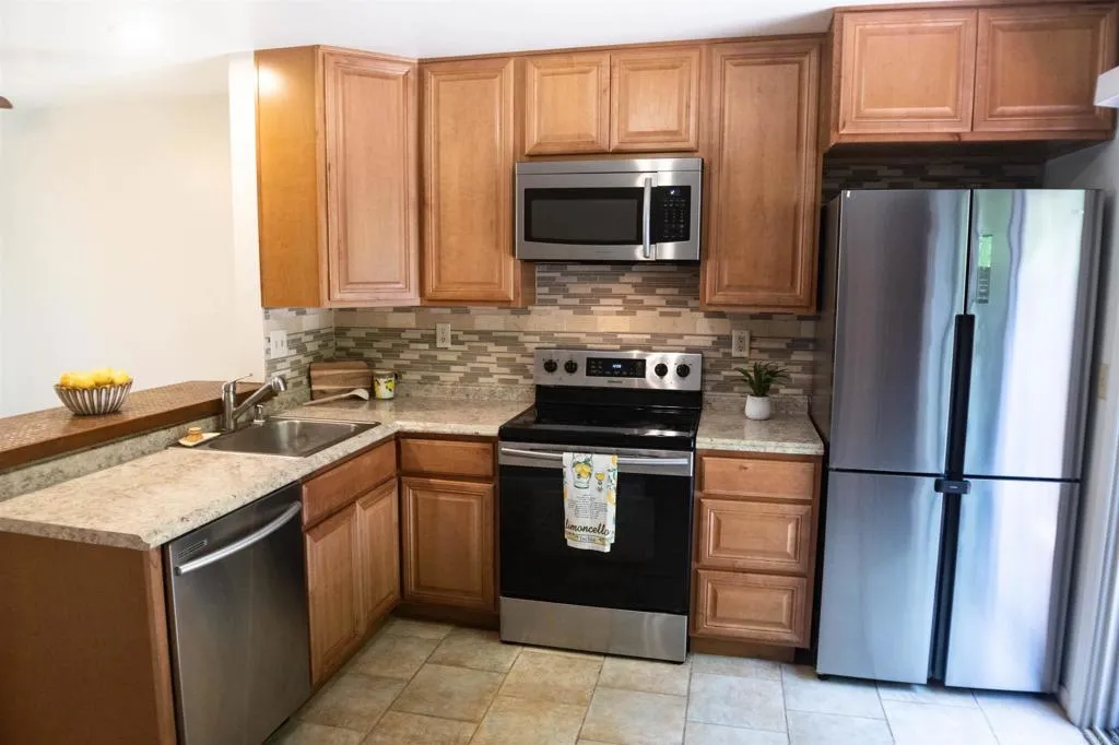 https://cdn.realtyfeed.com/cdn/127/306475148/92b1538586df51538bd7b435f6c4faaf.webp