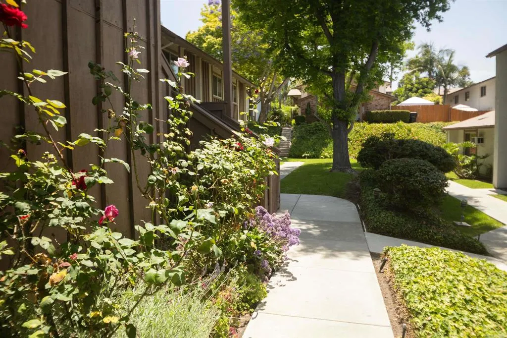 https://cdn.realtyfeed.com/cdn/127/306475148/9fbd96fb5b5eefce3f1584a878c81669.webp