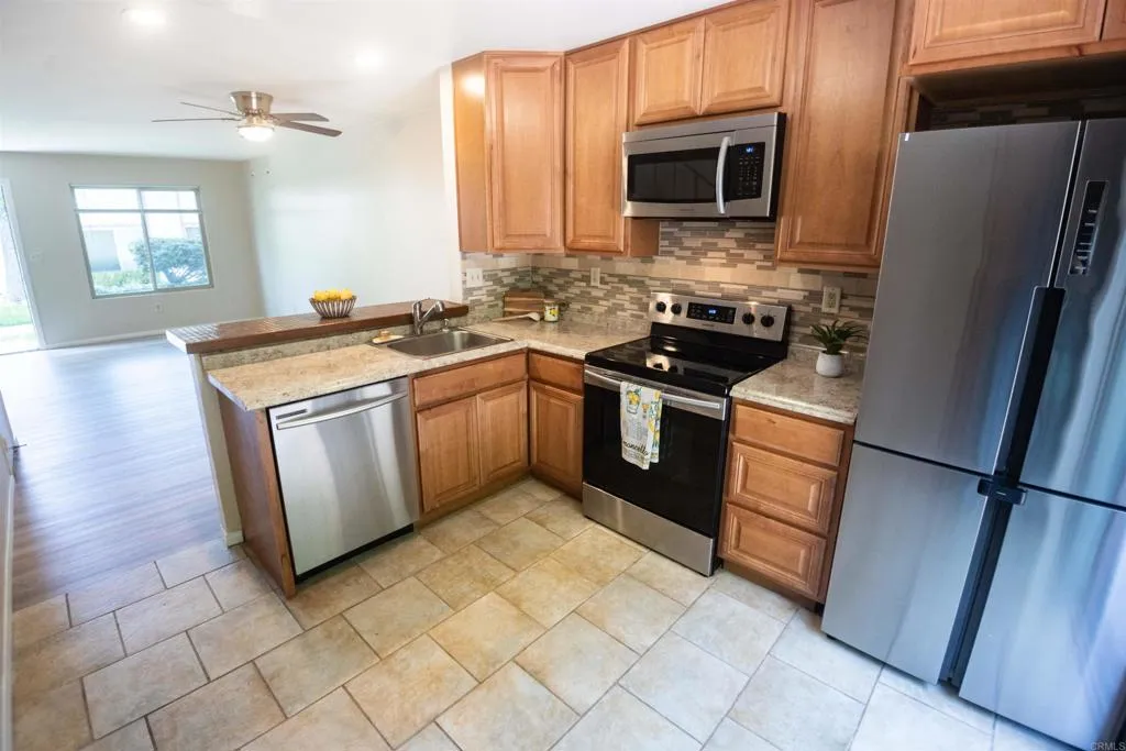 https://cdn.realtyfeed.com/cdn/127/306475148/f5c23b3357ffcb026ad119c7e68feb7d.webp