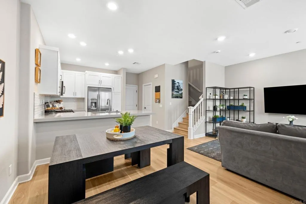Photo #5: PTP2504694 Listing 
