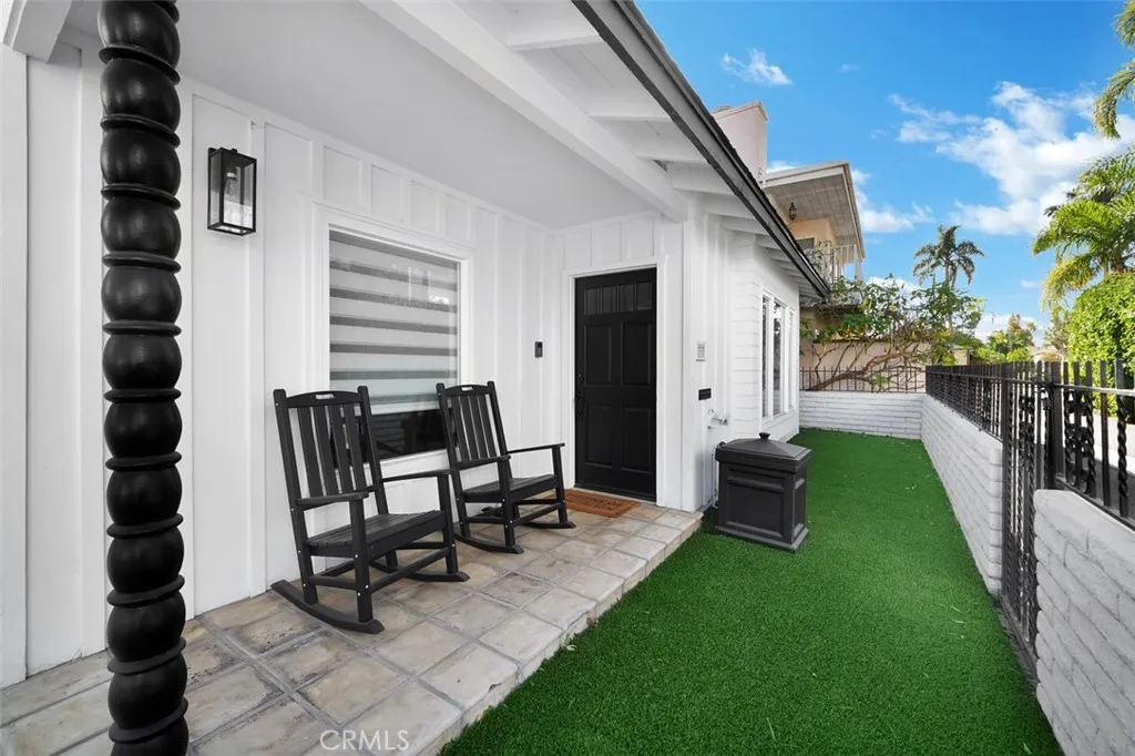 333 La Verne Avenue, Long Beach, CA 90803 - Photo 5 of 30, Long Beach, CA