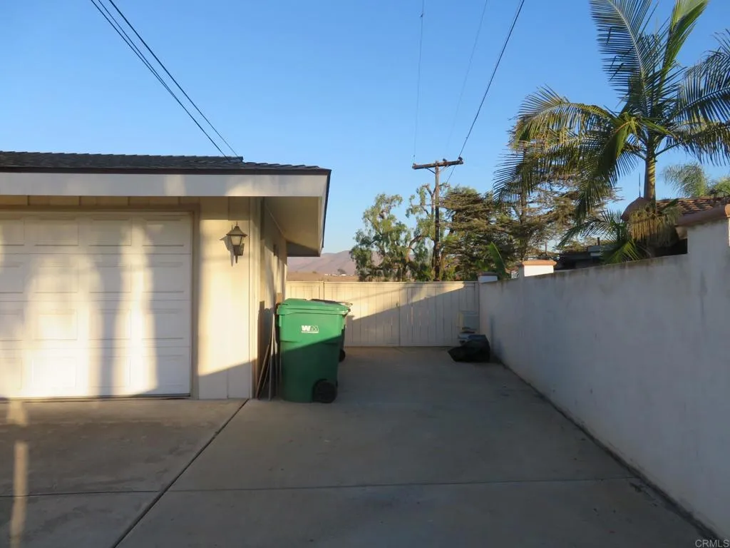 https://cdn.realtyfeed.com/cdn/127/306475385/7ed9be0b69904d9e89b9e914d440807f.webp