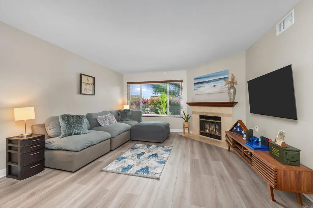 https://cdn.realtyfeed.com/cdn/127/306475536/28495da2a5d9b950ed1b1a3d7b1297e2.webp