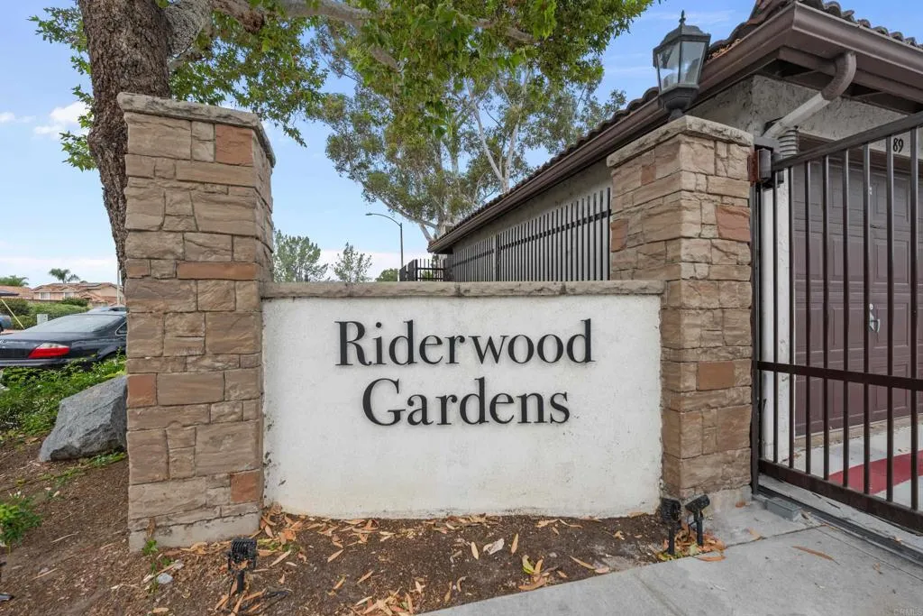 https://cdn.realtyfeed.com/cdn/127/306475536/2a7dc216be019c8e26cfe695dcd0d026.webp