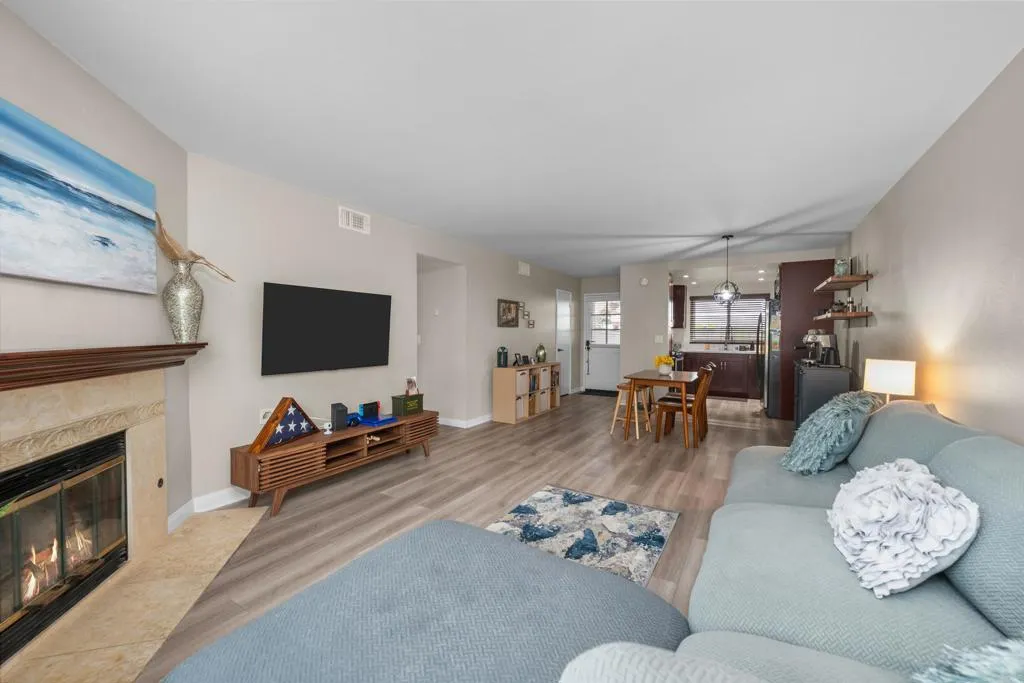 https://cdn.realtyfeed.com/cdn/127/306475536/74527d92252ac7992eb10ed8563e699f.webp