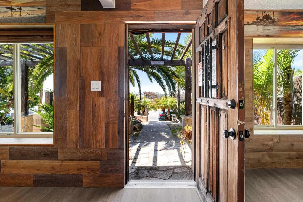 https://cdn.realtyfeed.com/cdn/127/306475545/3ca7c9a56b659d84e8eb7212e88dfb34.webp