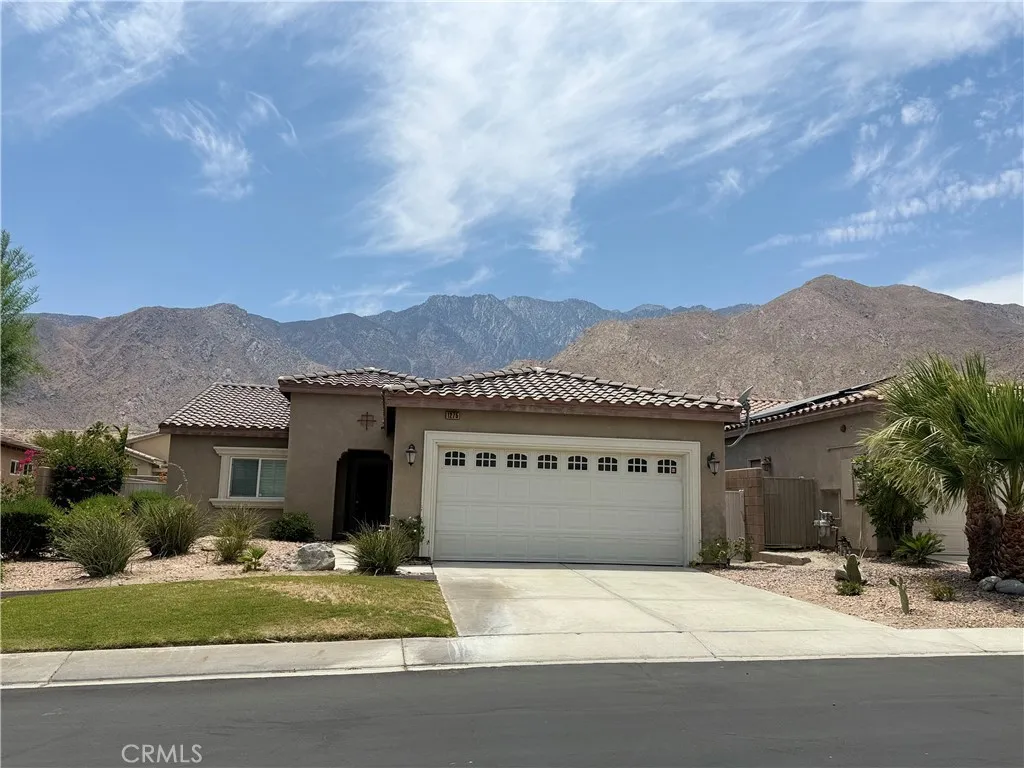 listing main picture