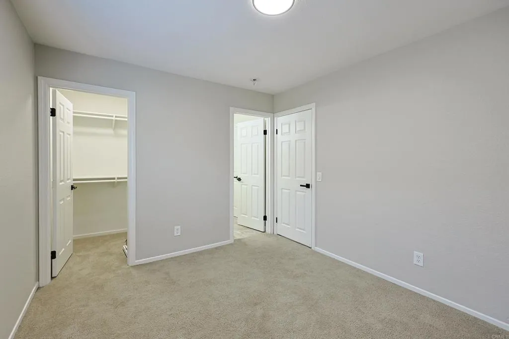 https://cdn.realtyfeed.com/cdn/127/306475617/cf1f3377d7a8b141445e338e9143e43a.webp