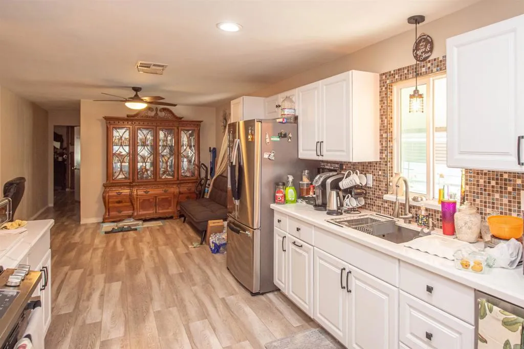 https://cdn.realtyfeed.com/cdn/127/306475704/0ca11003d886bcbaa93334a6cad6989d.webp