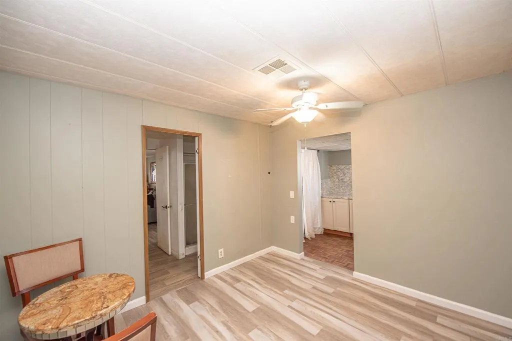 https://cdn.realtyfeed.com/cdn/127/306475704/489298573fc73f3099d002fe5bffcda5.webp