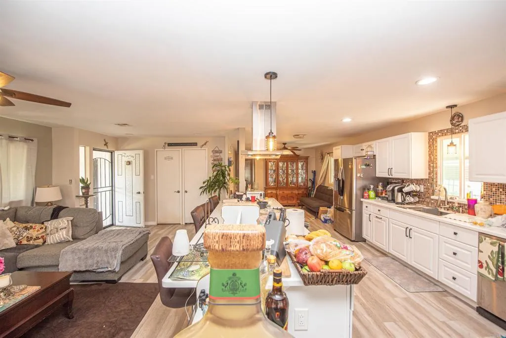 https://cdn.realtyfeed.com/cdn/127/306475704/562cef308ea8898919f646de90f77dfd.webp
