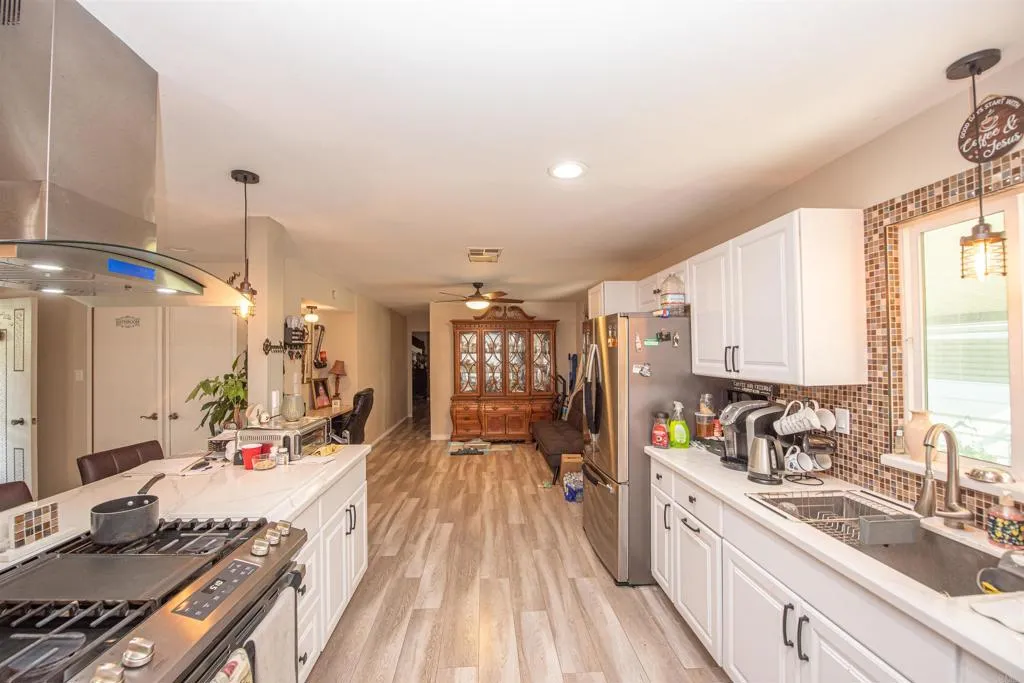 https://cdn.realtyfeed.com/cdn/127/306475704/5b94b5a5c263e952156f7ed967513899.webp