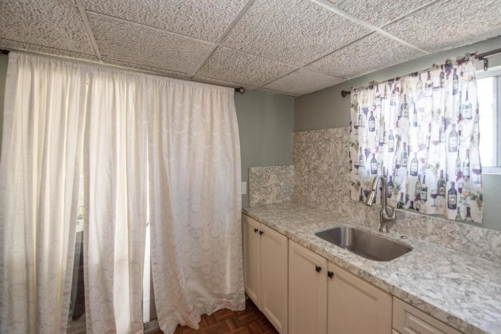 https://cdn.realtyfeed.com/cdn/127/306475704/6c4dd3ad56bd07dd67efb1b05e4cfe24.webp