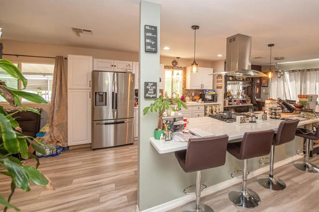 https://cdn.realtyfeed.com/cdn/127/306475704/816929aaca117dc862ec00fe8401dfa1.webp