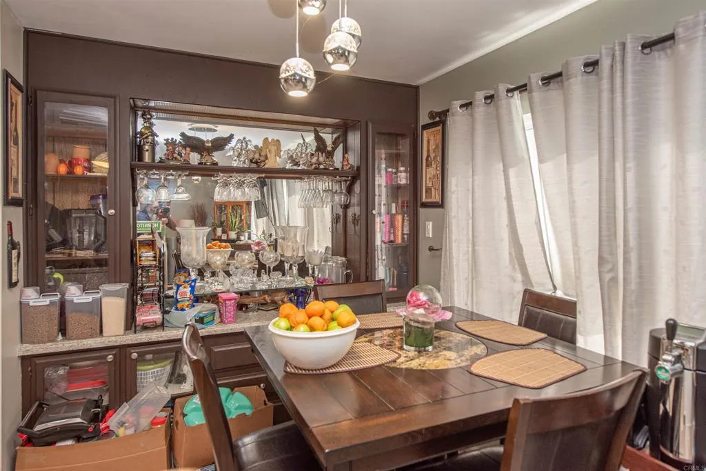 https://cdn.realtyfeed.com/cdn/127/306475704/88da73664e6b2cf52542a379229719e6.webp