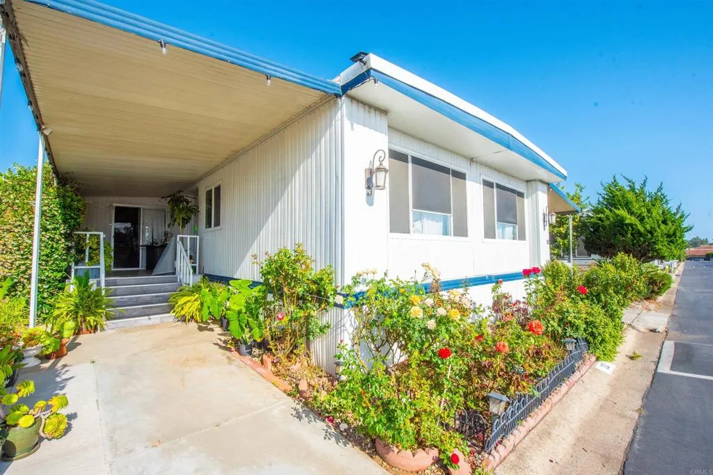 https://cdn.realtyfeed.com/cdn/127/306475704/9d5a3a677b35ad5b3e9153eca50ab730.webp