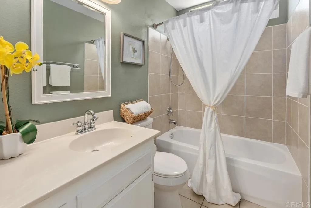 https://cdn.realtyfeed.com/cdn/127/306475875/328ee0cb3800bc399ece7bbd96098584.webp