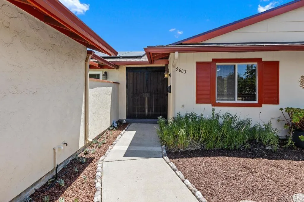 https://cdn.realtyfeed.com/cdn/127/306475875/5a01240288b34e388bb123552c22f496.webp