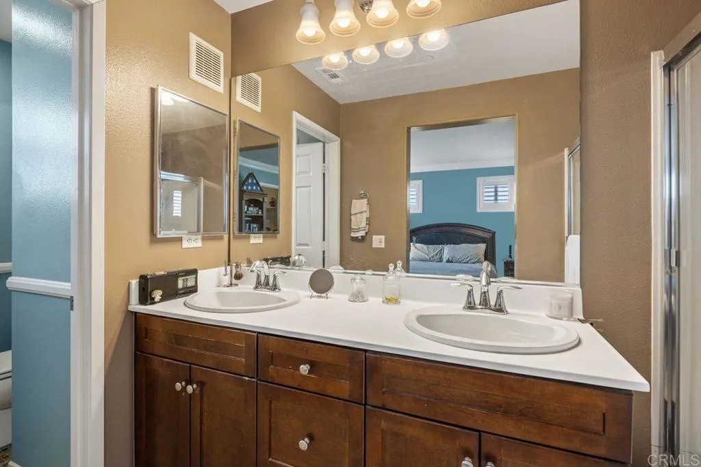 https://cdn.realtyfeed.com/cdn/127/306475905/1900dc86f4648256410ff0210e981a24.webp