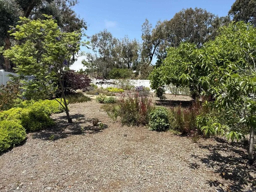 https://cdn.realtyfeed.com/cdn/127/306476092/aad634a72369b689892c0ecec3047e48.webp