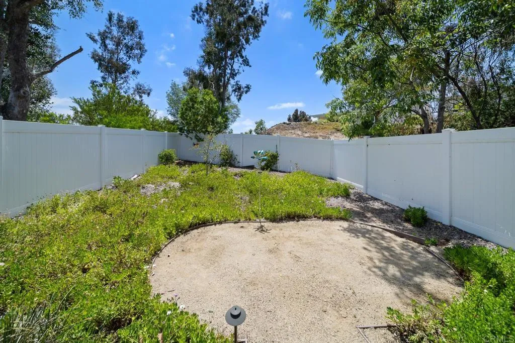 https://cdn.realtyfeed.com/cdn/127/306476092/aeb37de875c8071e840fa783609701a6.webp