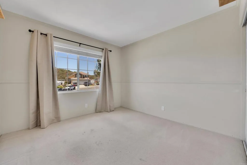 https://cdn.realtyfeed.com/cdn/127/306476139/3dc25fe0eb0e5e4891394a3dfab570e8.webp
