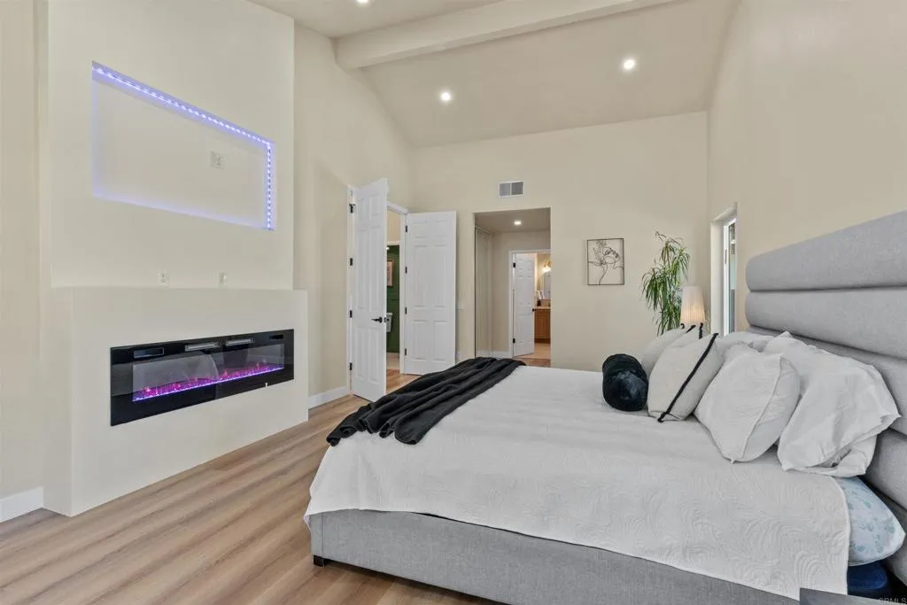 https://cdn.realtyfeed.com/cdn/127/306476207/adb452d5d1871b2d9da7b681a459ad7b.webp
