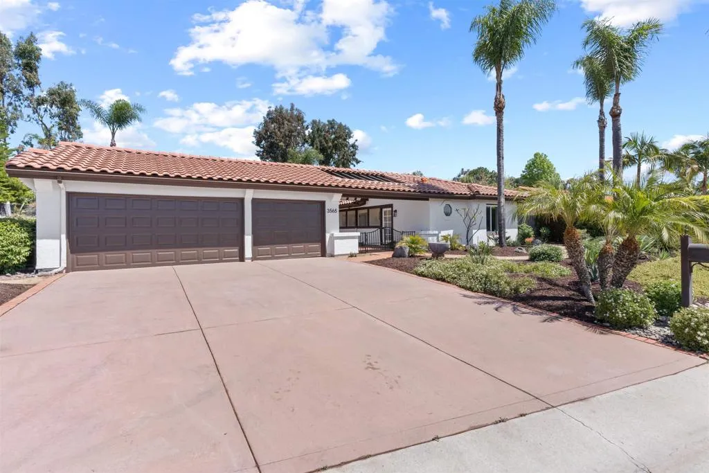 https://cdn.realtyfeed.com/cdn/127/306476207/c4ee5380007da129c0643cff15f9a44b.webp