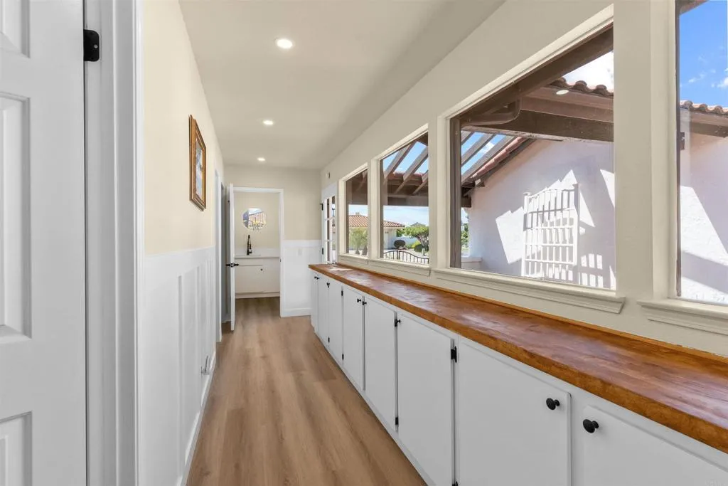https://cdn.realtyfeed.com/cdn/127/306476207/edf9618442b6800aaa1ff827049d6b05.webp