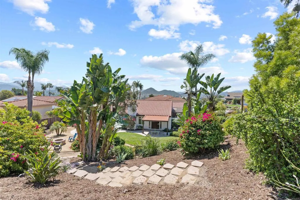 https://cdn.realtyfeed.com/cdn/127/306476207/f9e06b3fc6d23a6e430c5f212c35a702.webp