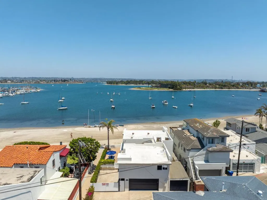 https://cdn.realtyfeed.com/cdn/127/306476252/712b7c0aa9d635a9f1c444dfff0ce620.webp