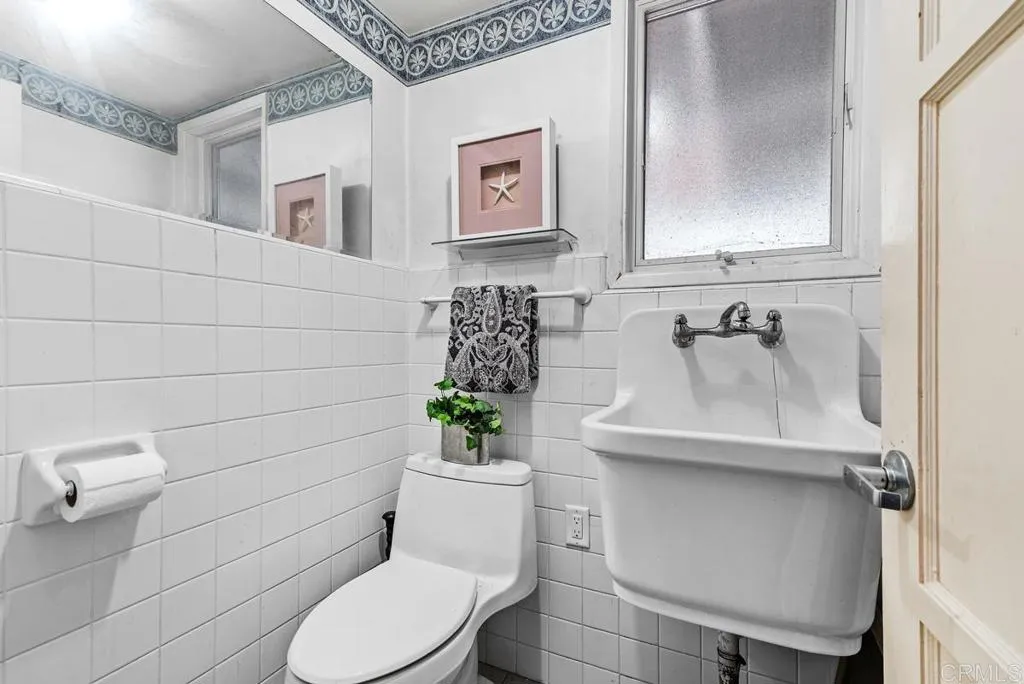https://cdn.realtyfeed.com/cdn/127/306476252/f94d2427e61100ad7ac1606cfe10cb65.webp