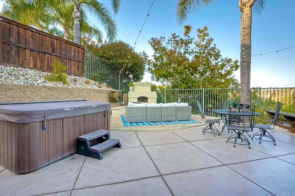 https://cdn.realtyfeed.com/cdn/127/306476271/cf8130c08bc63e8872d08ee86078c7c1.webp