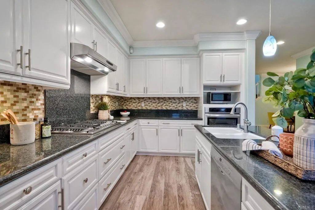 https://cdn.realtyfeed.com/cdn/127/306476271/e903eea59e505b23e8f9691bc6ed2e28.webp