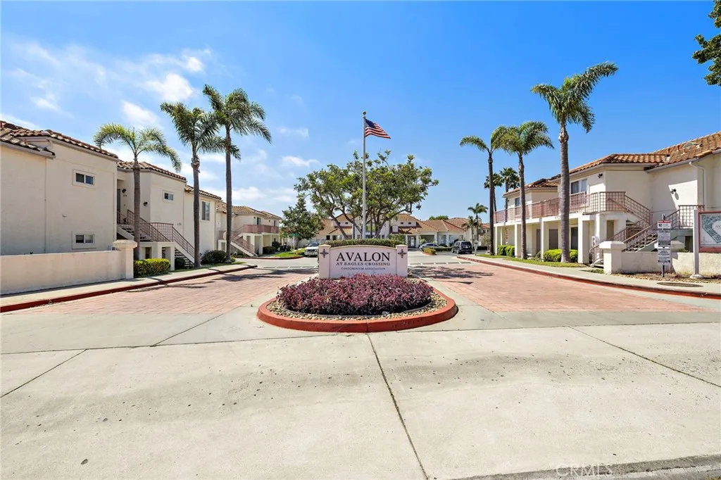 https://cdn.realtyfeed.com/cdn/127/306476275/945776e87fc927cbcfa281a127217778.webp