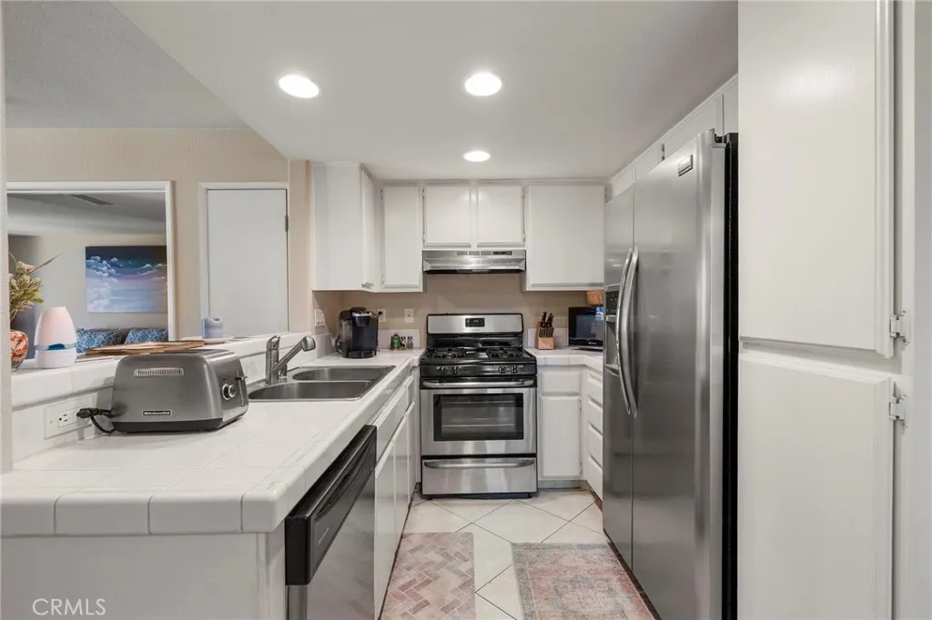 Photo #6: LG25142452 Listing 