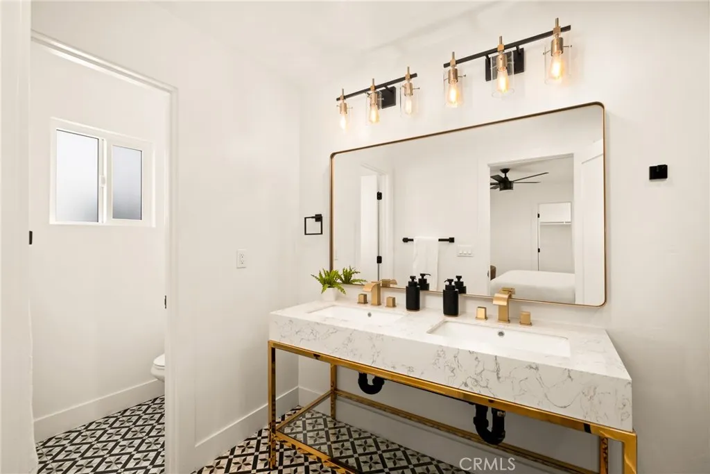 https://cdn.realtyfeed.com/cdn/127/306476319/bd4229a6ae43e0ca4f2372f70d2a225f.webp